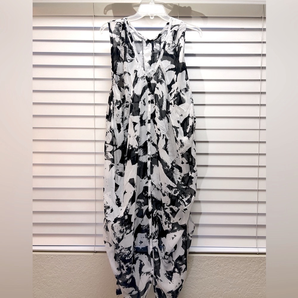 🖤Caftan🖤Black and White Coverup Dress. Size S - Picture 2 of 8